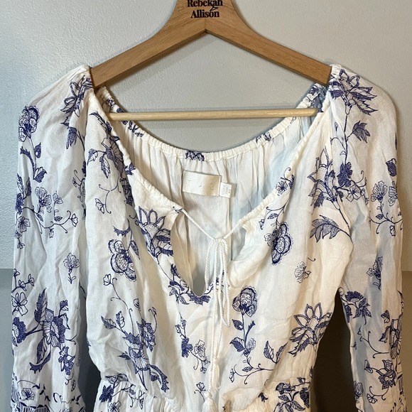 REVOLVE The Jestset Diaries Zulu Romper in Blue & White Floral Size XS - Picture 5 of 16